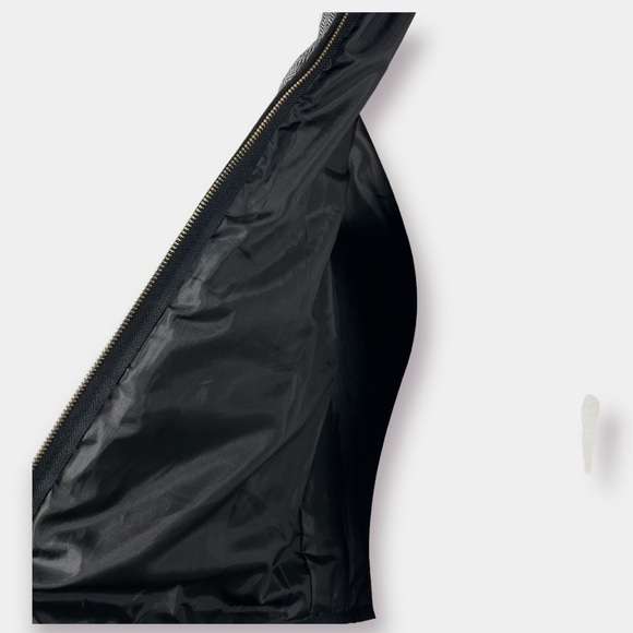 Black White Herringbone Quilted Vest Size Medium - Picture 5 of 6